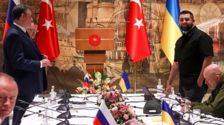 Переговоры между Украиной и РФ прошли в Стамбуле в 2022 году