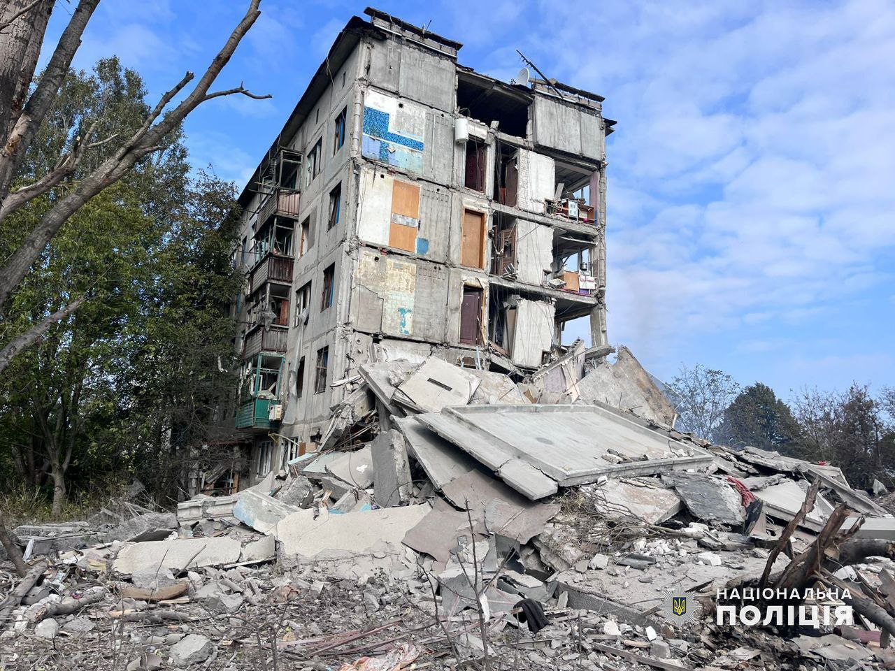 Бомба попала в жилой дом в Авдеевке